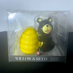 Salt & Pepper Set - Black Bear Yellow Beehive 2-Piece NEW NIB